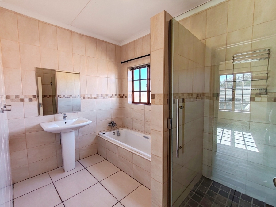 3 Bedroom Property for Sale in Grimbeeck Park North West